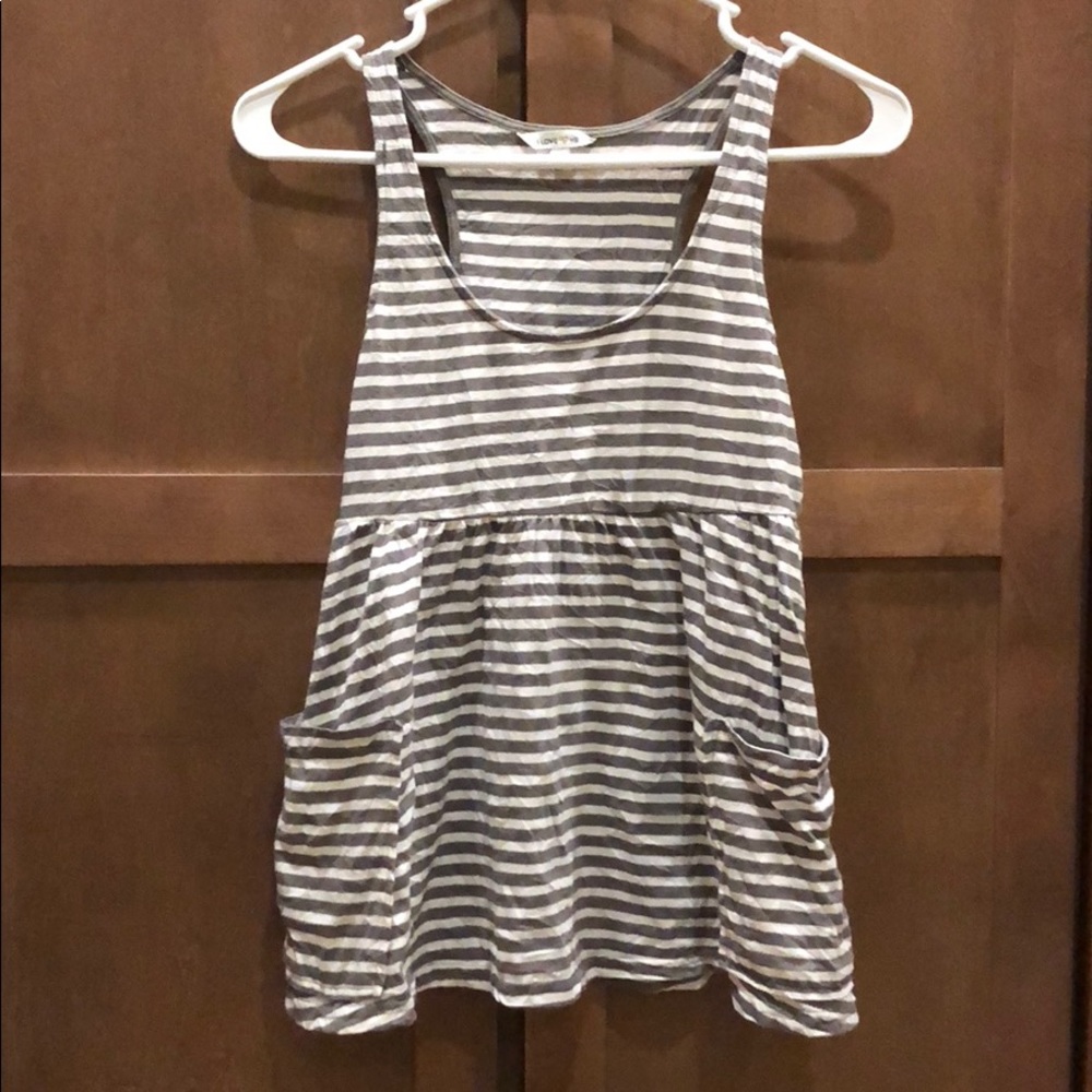 Top with pockets